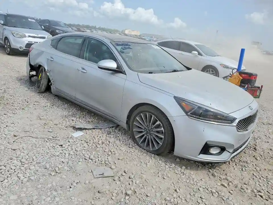 KNALC4J15H5090079 2017 KIA CADENZA-3