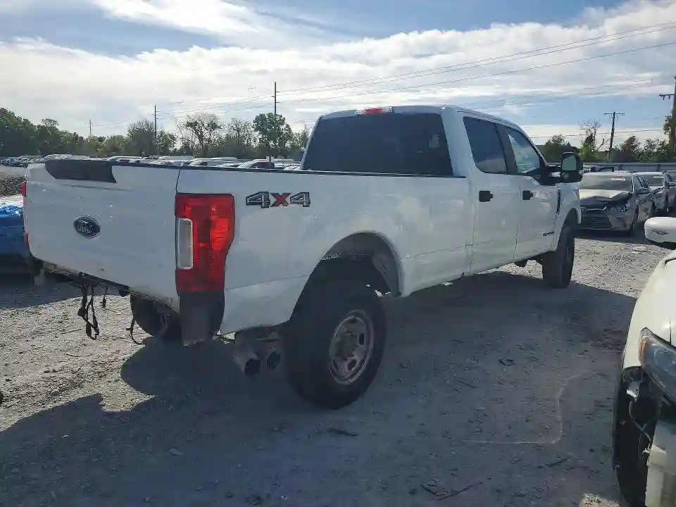 1FT7W2BT0HEE95024 2017 FORD F250-2