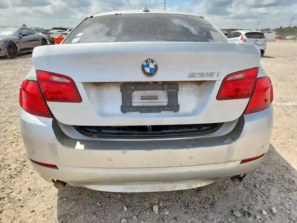 WBAFU7C58BC869636 2011 BMW 5 SERIES-5