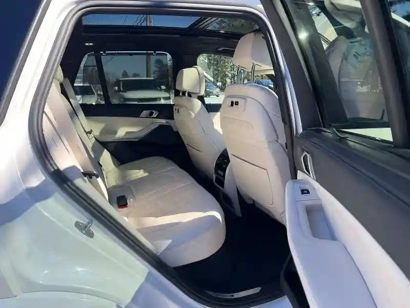 5UXTA6C08M9D84086 2021 BMW X5-5