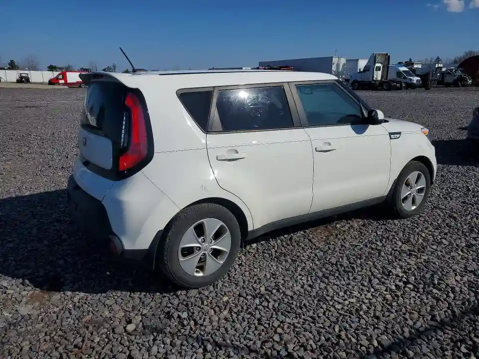 KNDJN2A2XG7370858 2016 KIA SOUL-2
