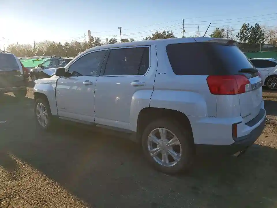 2GKFLSEK7H6352345 2017 GMC TERRAIN-1