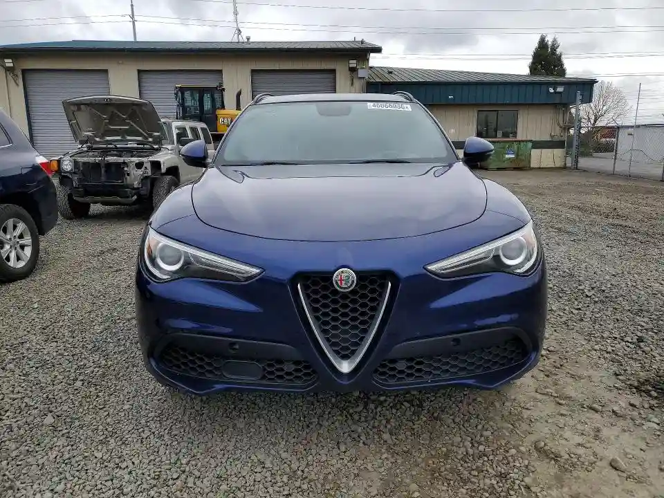 ZASFAKNN9J7B85530 2018 ALFA ROMEO STELVIO-4
