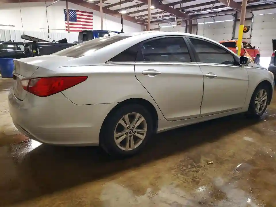 5NPEB4ACXDH700519 2013 HYUNDAI SONATA-2