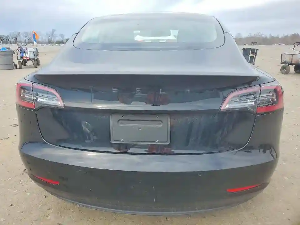 5YJ3E1EA1NF102776 2022 TESLA MODEL 3-5