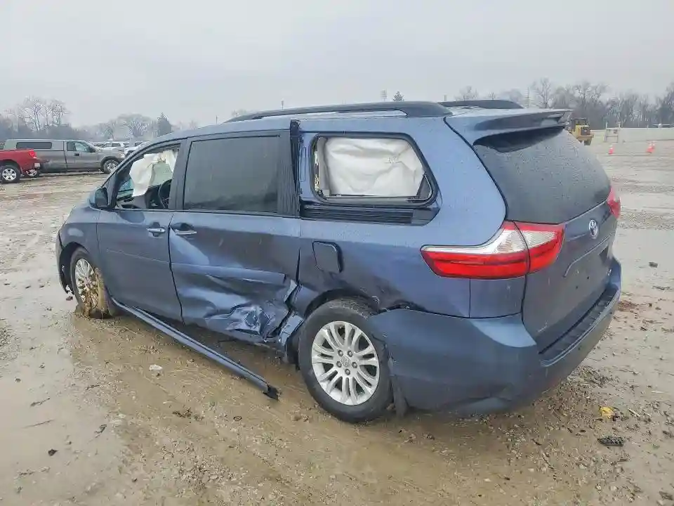 5TDYZ3DC0HS791055 2017 TOYOTA SIENNA-1