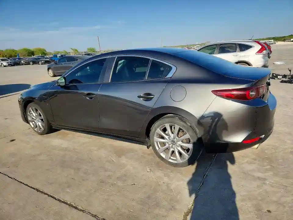 3MZBPABL5NM312785 2022 MAZDA 3-1