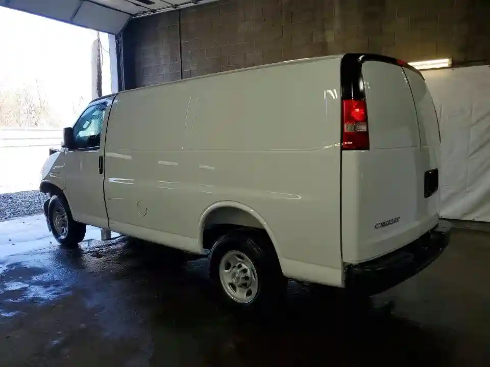 1GCWGAFP8S1263608 2025 CHEVROLET EXPRESS-1
