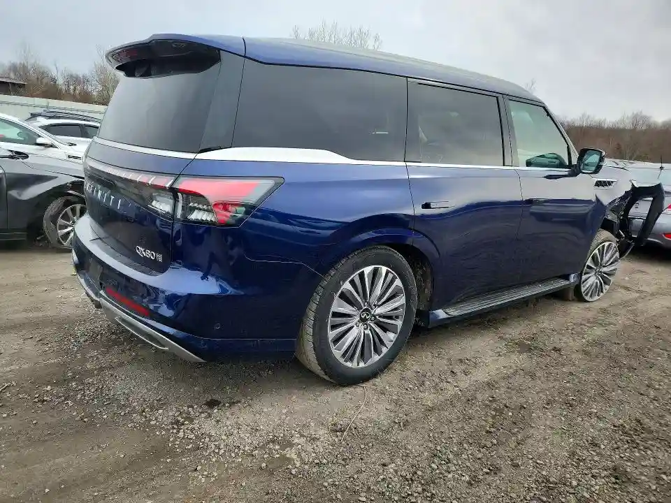 JN8AZ3BE5S9700278 2025 INFINITI QX80-2