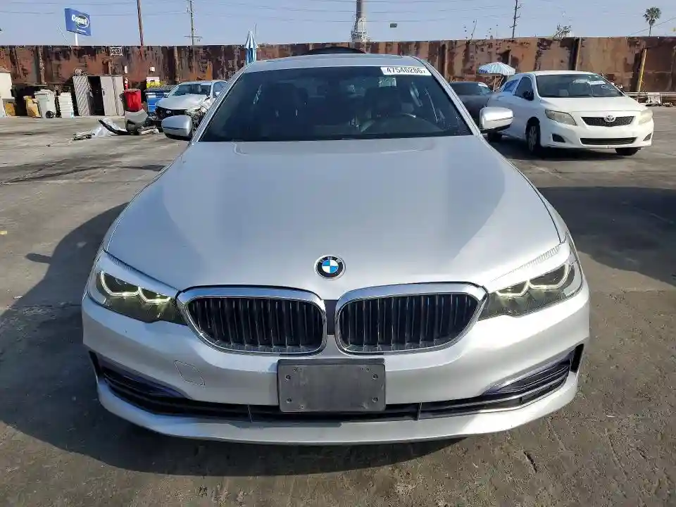 WBAJA9C5XJB033426 2018 BMW 5 SERIES-4