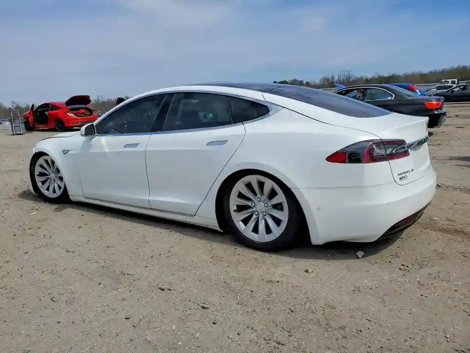5YJSA1E2XGF155947 2016 TESLA MODEL S-1