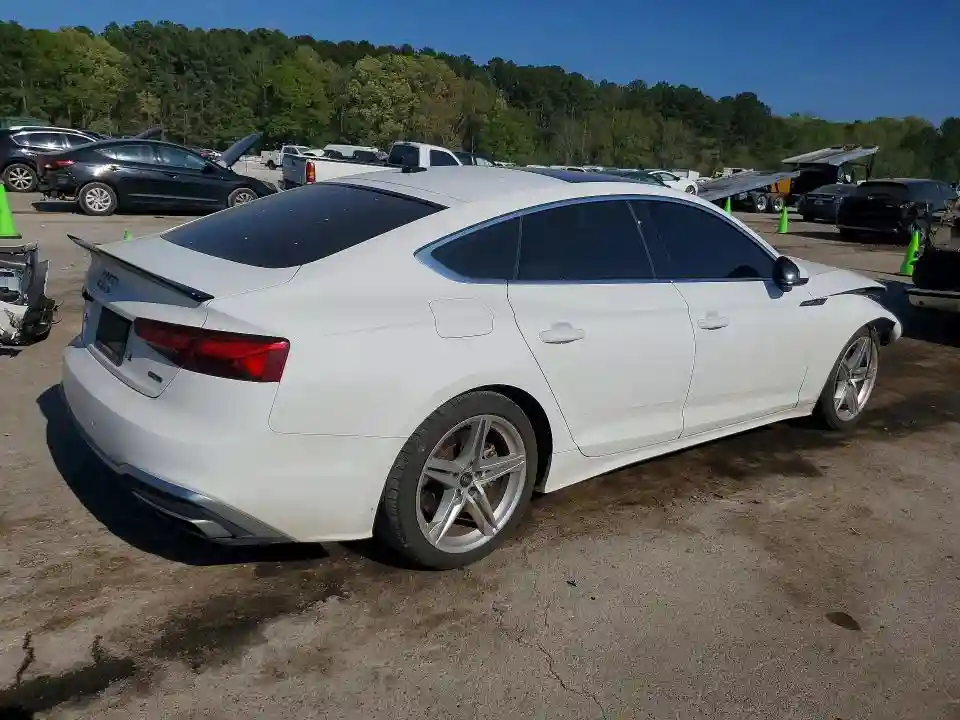 WAUDACF51MA043939 2021 AUDI A5-2