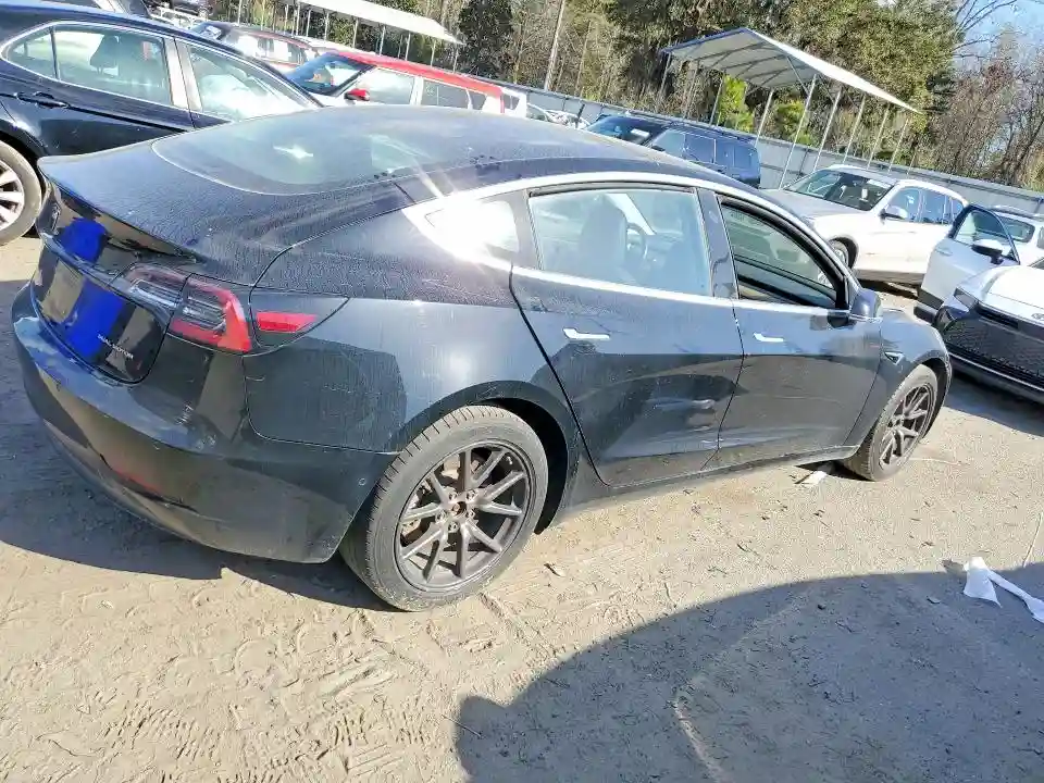 5YJ3E1EBXJF181996 2018 TESLA MODEL 3-2