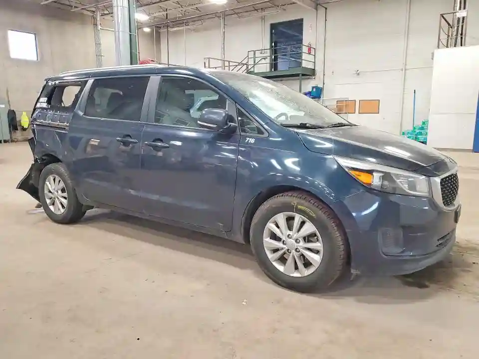 KNDMB5C1XG6082436 2016 KIA SEDONA-3