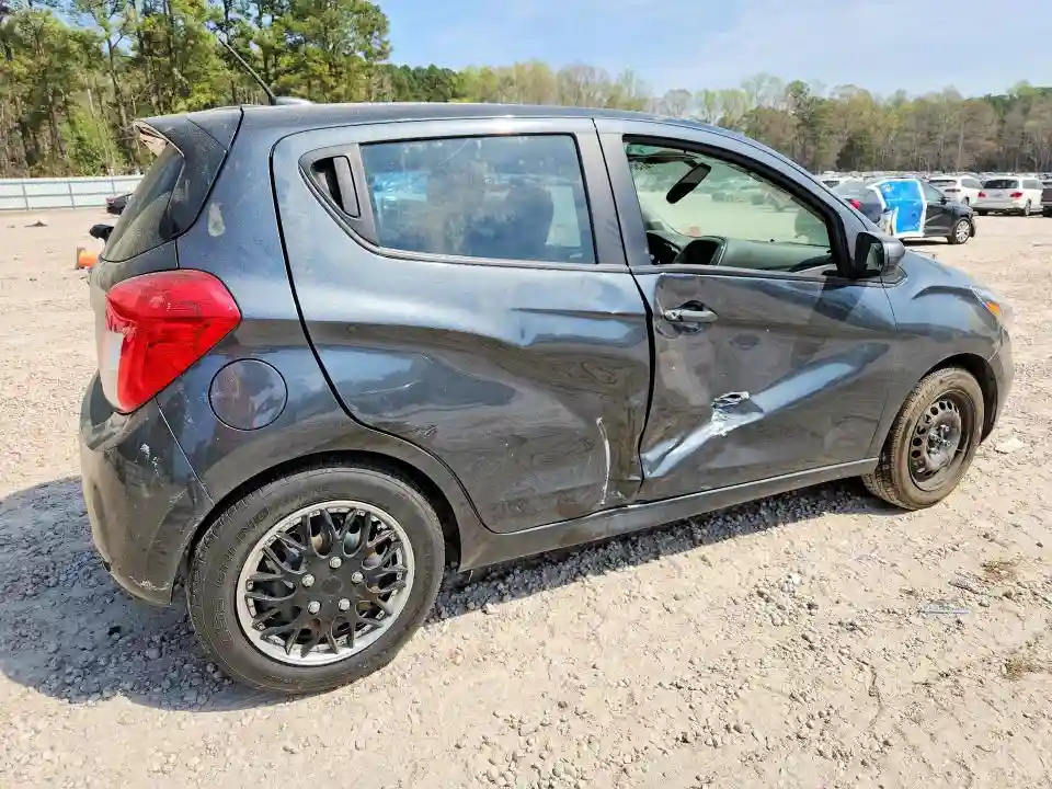 KL8CB6SA4KC760734 2019 CHEVROLET SPARK-2