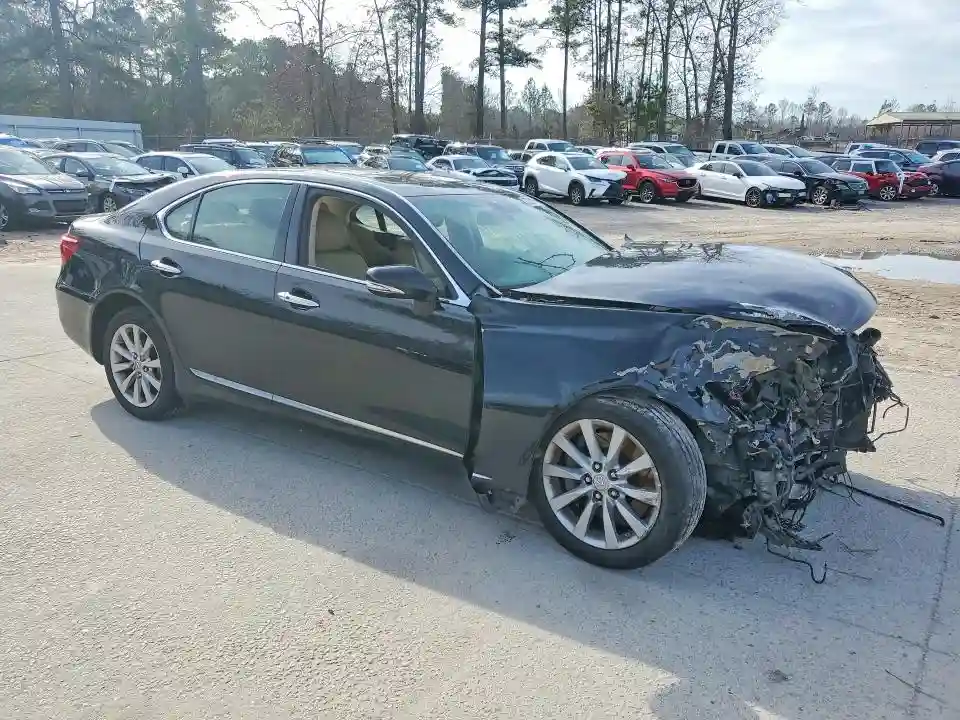 JTHCL5EF2A5005833 2010 LEXUS LS460-3