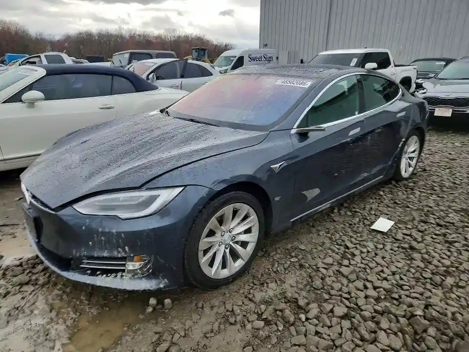5YJSA1E2XJF258115 2018 TESLA MODEL S-0