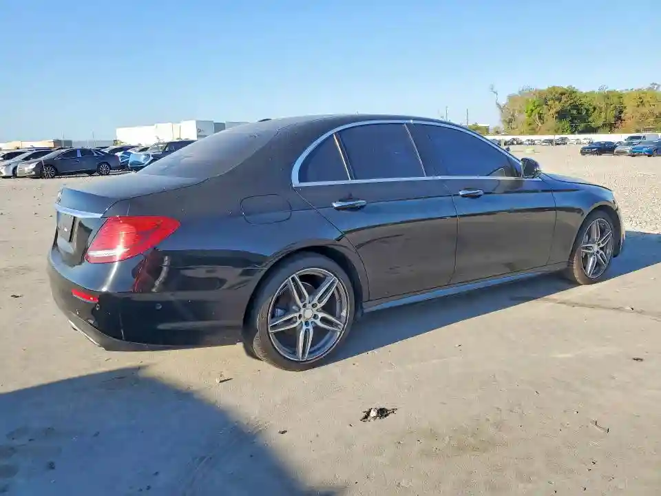 WDDZF4JB4HA055978 2017 MERCEDES-BENZ E-CLASS-2