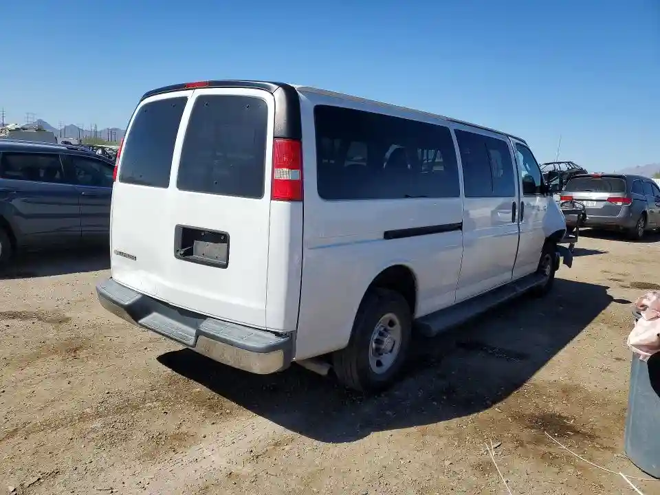 1GAZGPFG6K1191929 2019 CHEVROLET EXPRESS-2