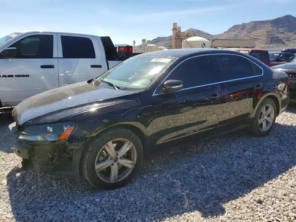 1VWBP7A39DC090210 2013 VOLKSWAGEN PASSAT-0