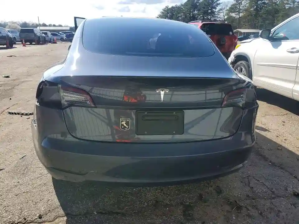 5YJ3E1EAXPF382233 2023 TESLA MODEL 3-5