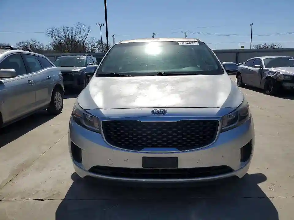 KNDMA5C17H6279570 2017 KIA SEDONA-4