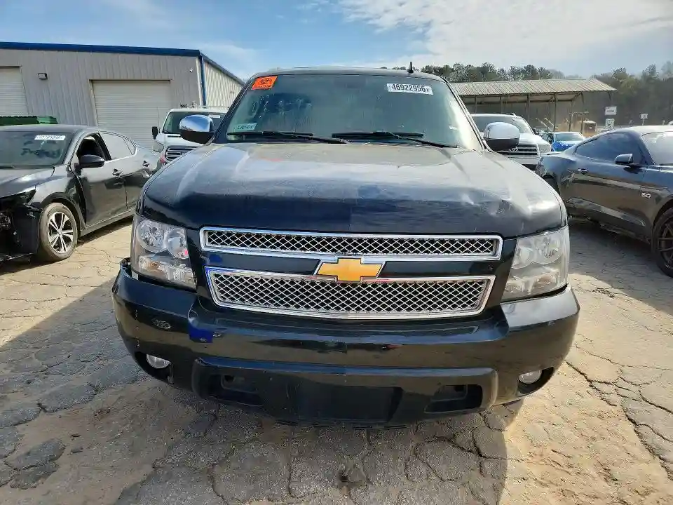 1GNSCJE08DR120586 2013 CHEVROLET SUBURBAN-4