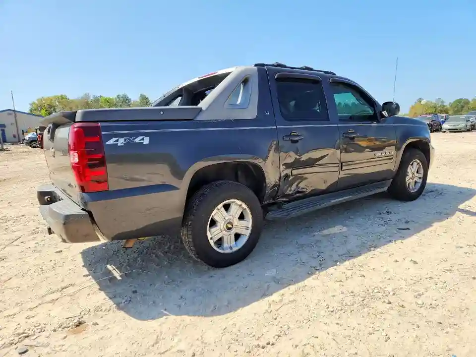 3GNTKFE35BG128964 2011 CHEVROLET AVALANCHE-2