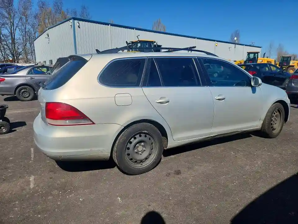3VWPL8AJ7BM656592 2011 VOLKSWAGEN JETTA-2