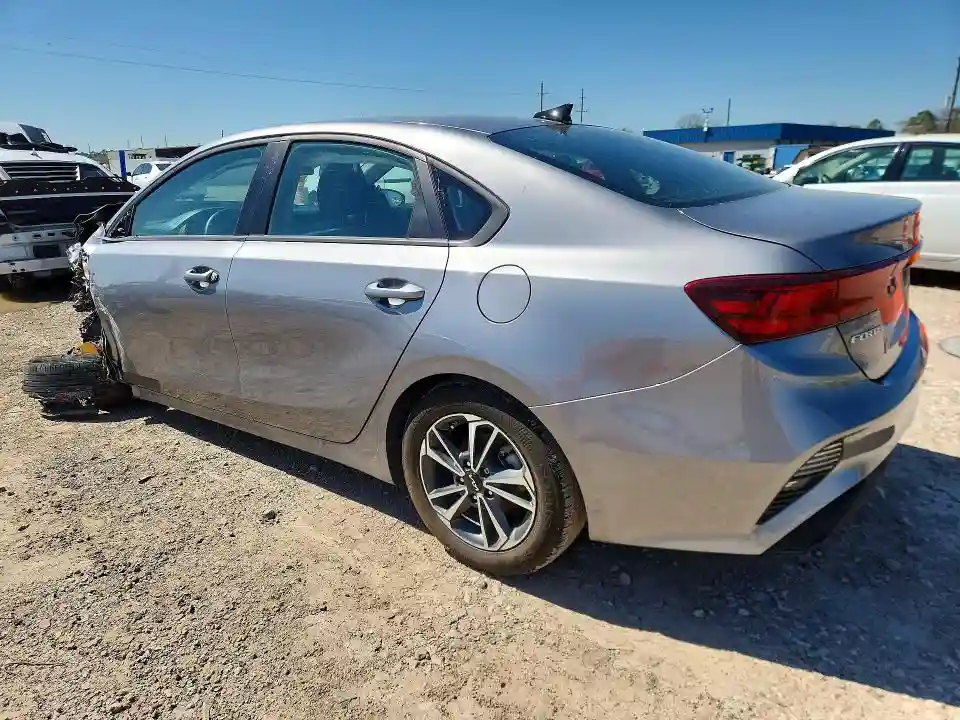 3KPF24AD1RE794864 2024 KIA FORTE LXS-1