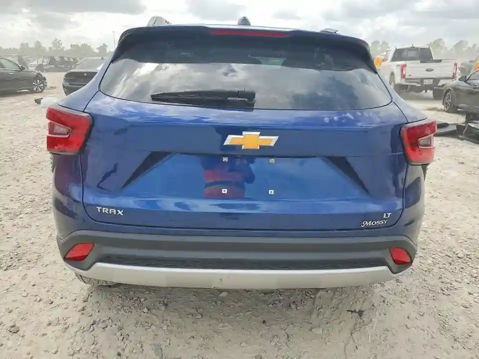 KL77LHE24RC136901 2024 CHEVROLET TRAX-5