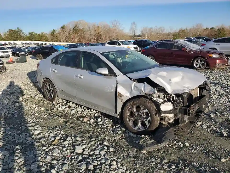 3KPF24AD7KE079707 2019 KIA FORTE LXS-3