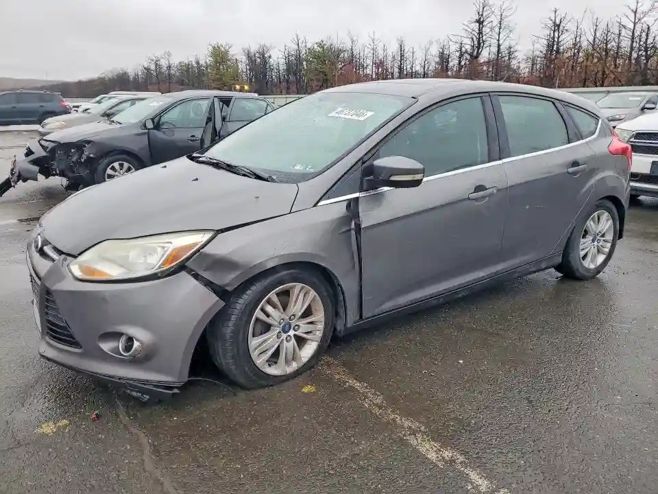 1FAHP3M20CL318026 2012 FORD FOCUS-0