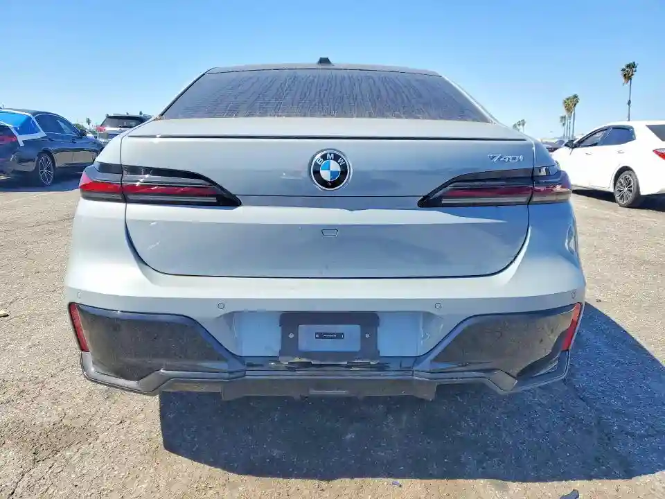 WBA23EH05RCR52518 2024 BMW 7 SERIES-5