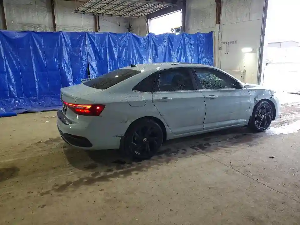 3VW7X7BU3SM075422 2025 VOLKSWAGEN JETTA-2