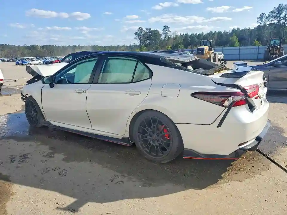 4T1KZ1AK7NU069607 2022 TOYOTA CAMRY-1