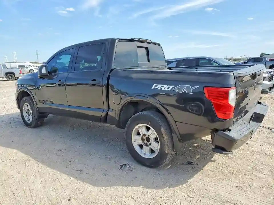 1N6AA1E51JN547579 2018 NISSAN TITAN-1