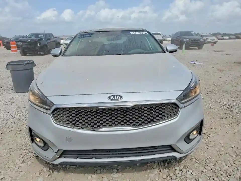 KNALC4J15H5090079 2017 KIA CADENZA-4