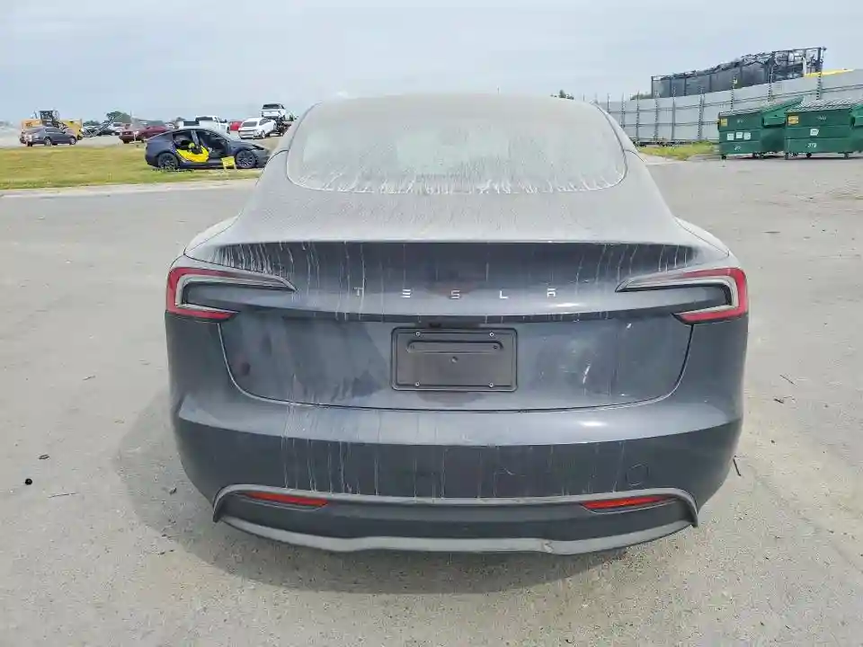 5YJ3E1EA3SF993097 2025 TESLA MODEL 3-5