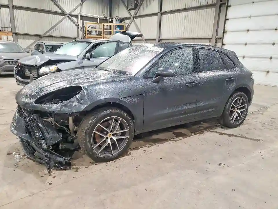 WP1AA2A52RLB08640 2024 PORSCHE MACAN-0