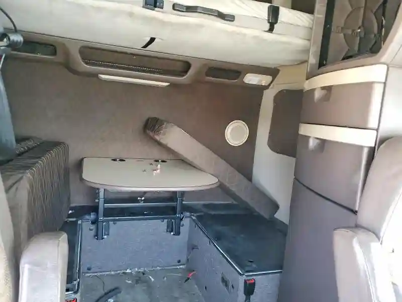 4V4NC9TH0HN984336 2017 VOLVO ALL MODELS-5