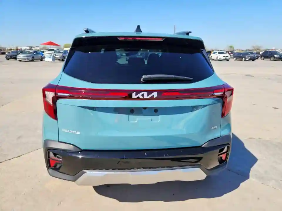 KNDETCA74R7593974 2024 KIA SELTOS-5