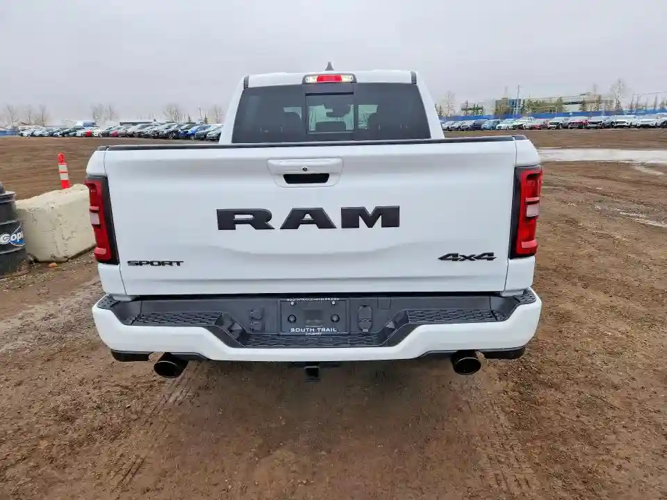 1C6SRFVP4SN701273 2025 RAM 1500-5