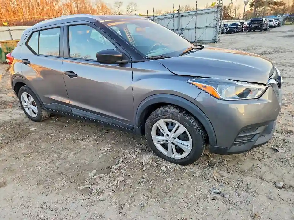 3N1CP5CU3JL520902 2018 NISSAN KICKS-3