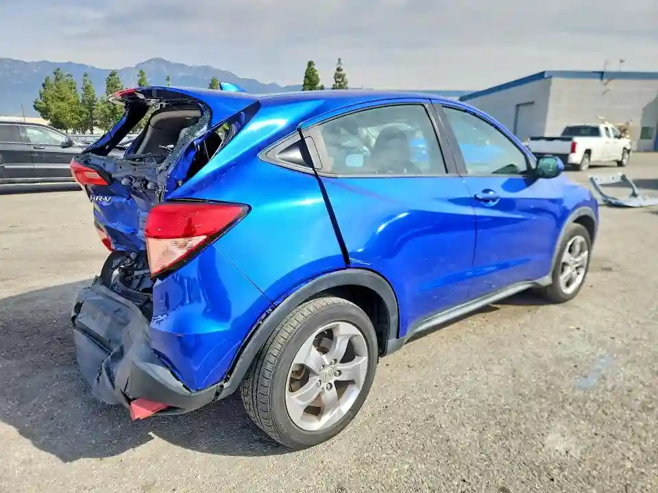 3CZRU5H3XJM717635 2018 HONDA HR-V-2