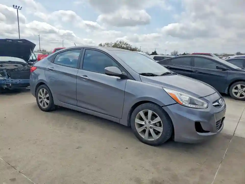 KMHCU4AEXEU623110 2014 HYUNDAI ACCENT-3