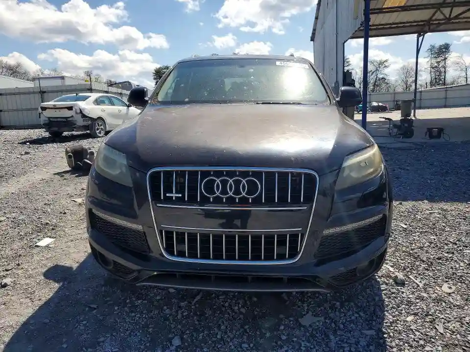 WA1MYBFE4AD005747 2011 AUDI Q7-4