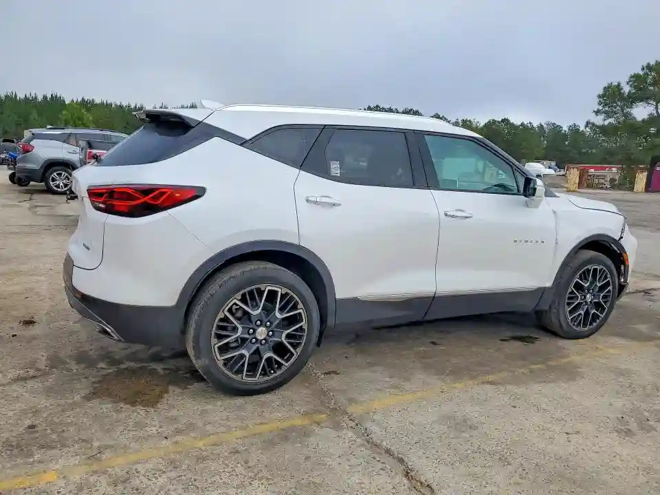 3GNKBFR4XPS103643 2023 CHEVROLET BLAZER-2