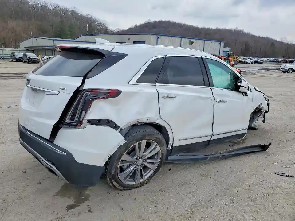 1GYKNDRSXRZ723234 2024 CADILLAC XT5-2