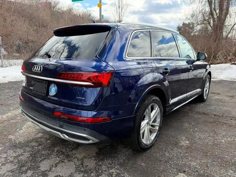 WA1AXAF70MD010157 2021 AUDI Q7-3